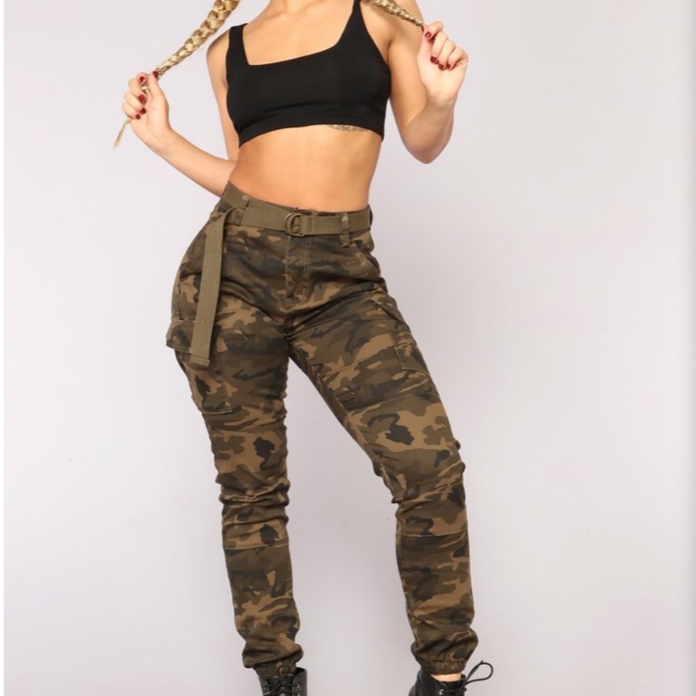 Fashion Nova high rise joggers
